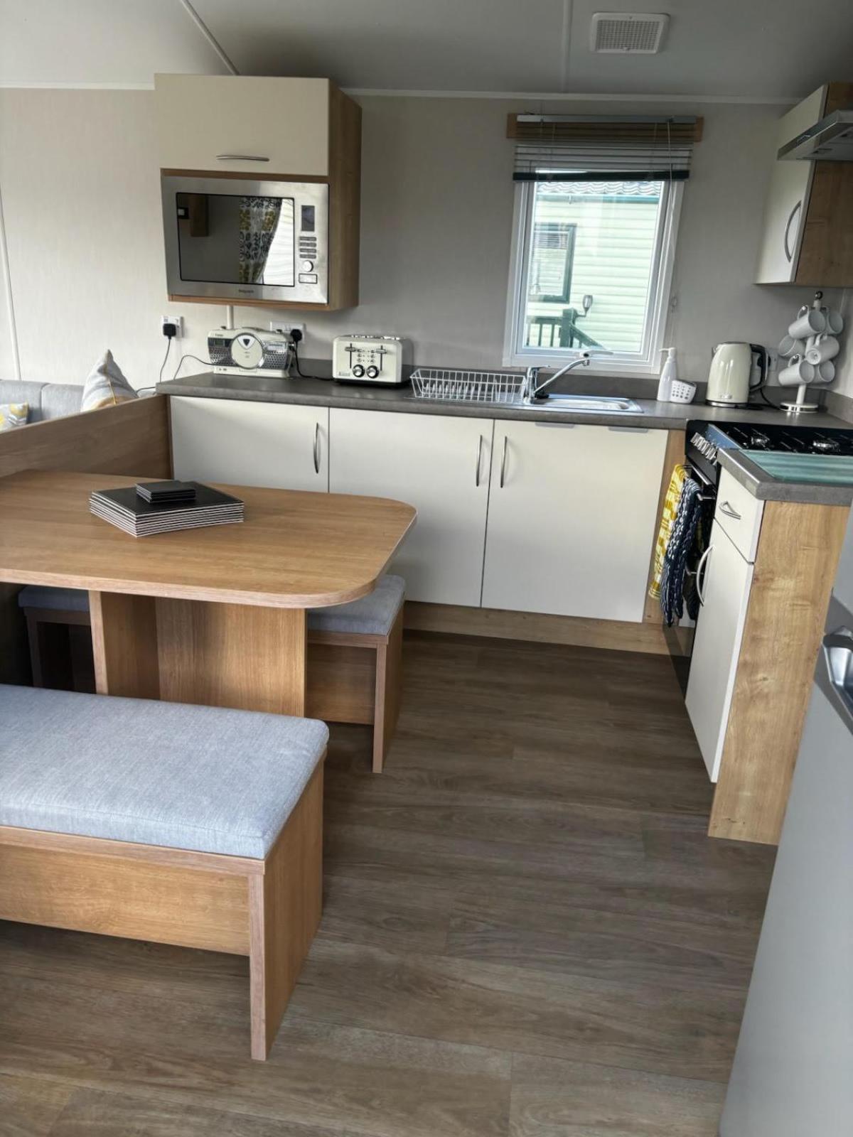 Ataraxia - Ocean Edge - 8 Berth Holiday home Heysham